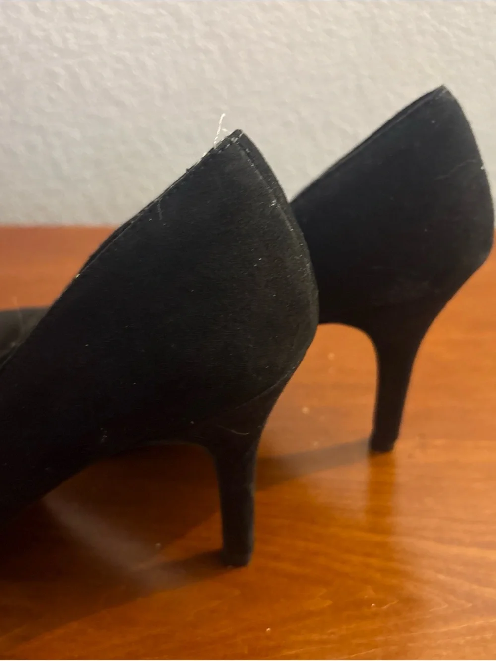 Time and Tru Black Suede Pointed Toe Pumps